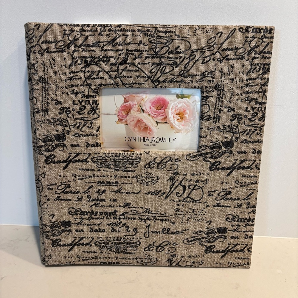 Cynthia Rowley beautiful Script Fabric Photo album